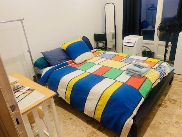 Mountain View & Sea View Location Chambre Individual 1 Sur 3 Chambres Dispo Avec Climes Mais Salle De Bain Et Salon En Commune 바스티아 외부 사진